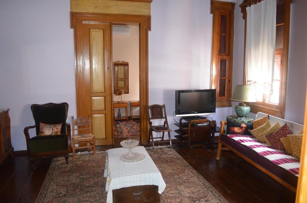 Bonjour Pension Ayvalik Ngoại thất bức ảnh